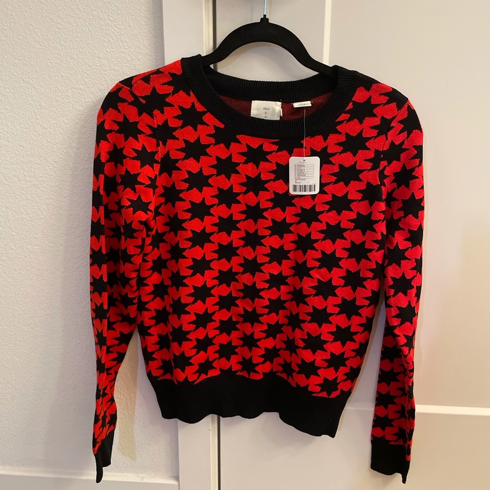 sweater size M red nwt